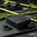 Savon Végétal Purifiant & Démaquillant au Charbon Actif – Saponifié à Froid | 150g – Image 2