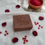 Savon Végétal à l'Aker Fassi – Saponifié à Froid, Éclaircissant & Purifiant | 150g – Image 5
