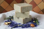 Savon Végétal à la Poudre de Nila – Saponifié à Froid | 150g – Image 4